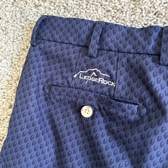Peter Millar Men's Size 34 Skull Print Navy Blue Golf Shorts - Picture 3 of 9